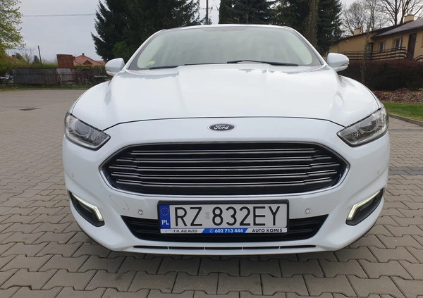 Ford Mondeo cena 49900 przebieg: 164265, rok produkcji 2017 z Rzeszów małe 781